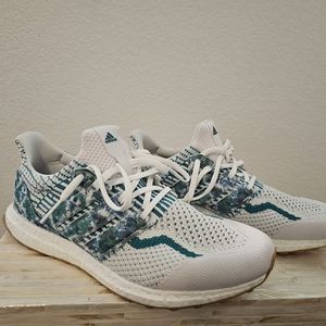 Adidas ultra boost DNA